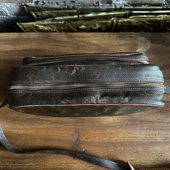 Vintage Louis Vuitton 2000 Monogram Nile Shoulder Bag - Picture 7 of 16